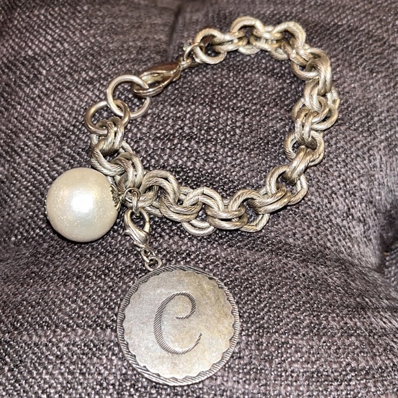 Sorority Gal Cotton Pearl Initial Bracelet - Picture 4 of 8